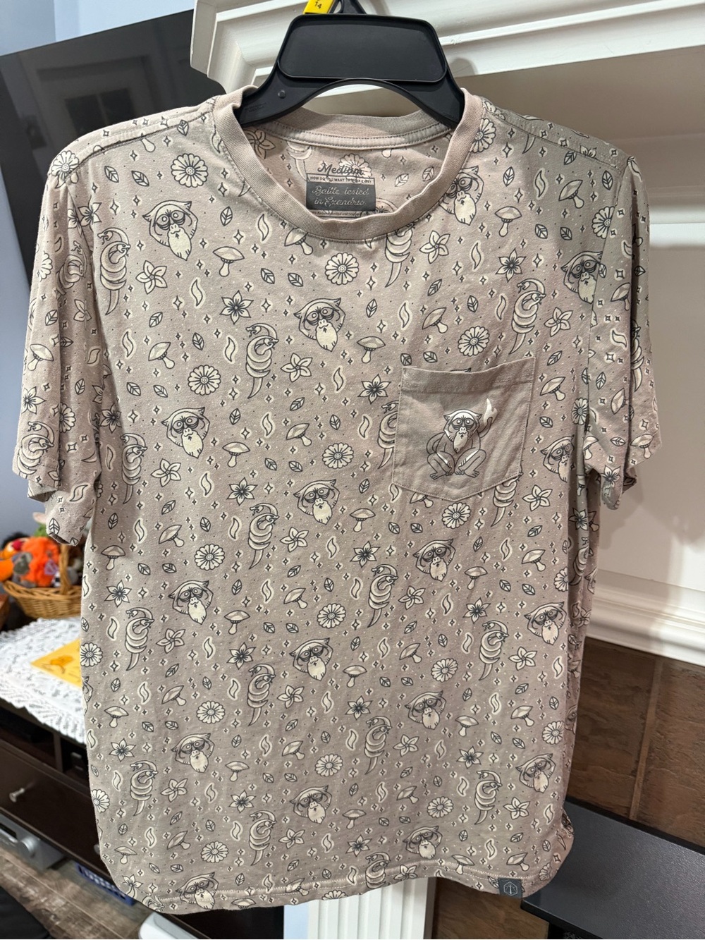 Fantasy Monkey Mushroom Snake Graphic Pocket Tee | Medium | Cottagecore